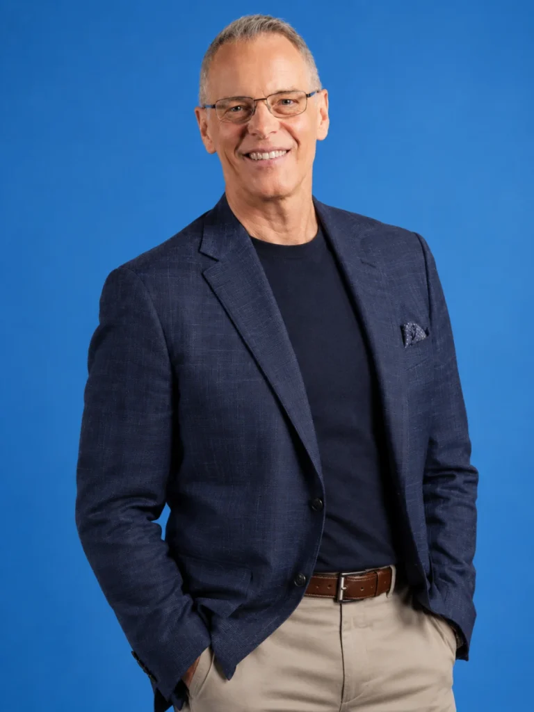 How old is Simon Dallow? Age and birthday